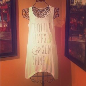 Cute bathing suit cover up! 🌞