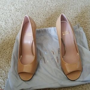 Stuart Weitzman nude peep toe pumps