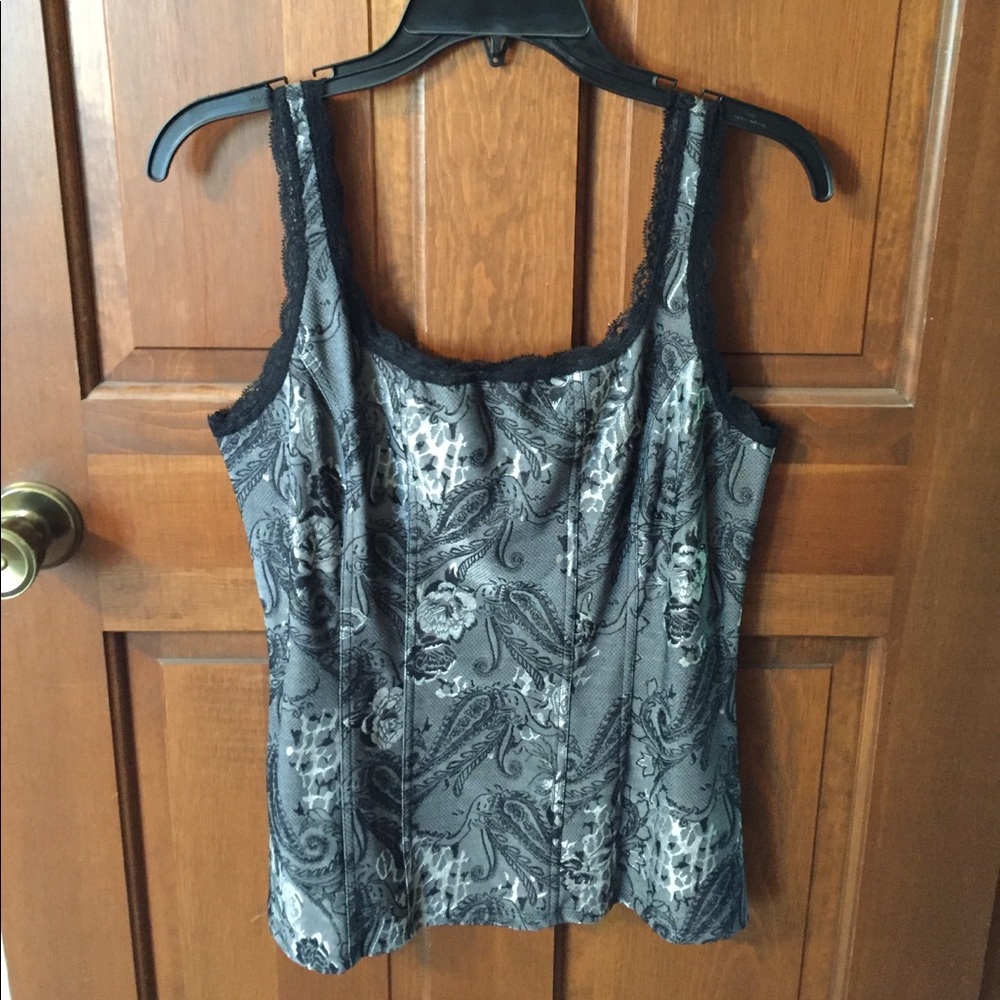 SALE 🏷White House Black Market Tank