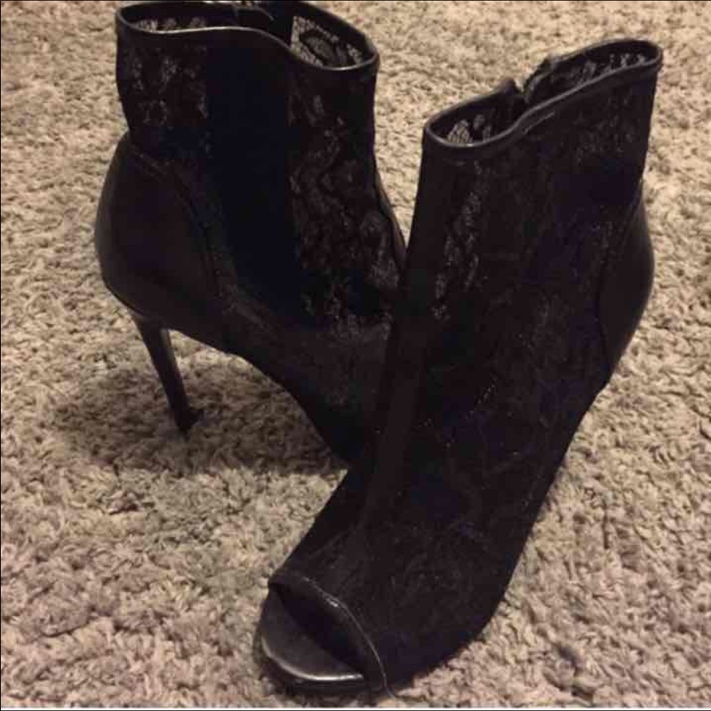 Steve Madden Peep Toe Heeled Booties