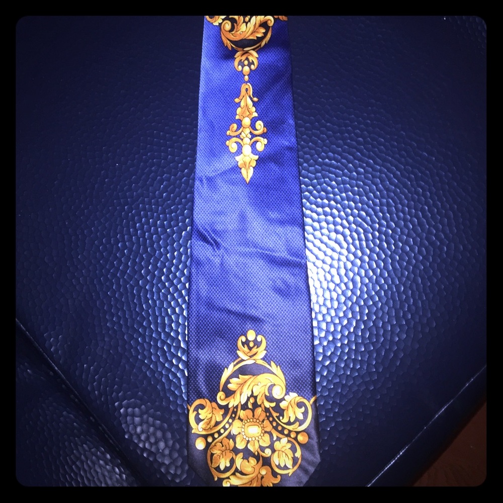 VERSACE VINTAGE TIE