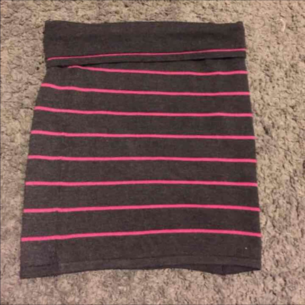 NWT Francesca's pencil skirt