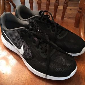 NEW Men's Nike Running Shoes