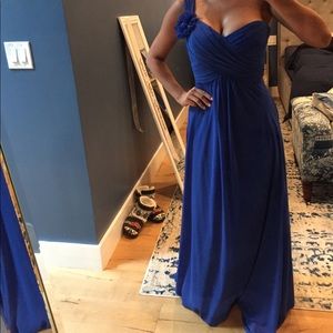 💙Beautiful Blue One Shoulder Dress