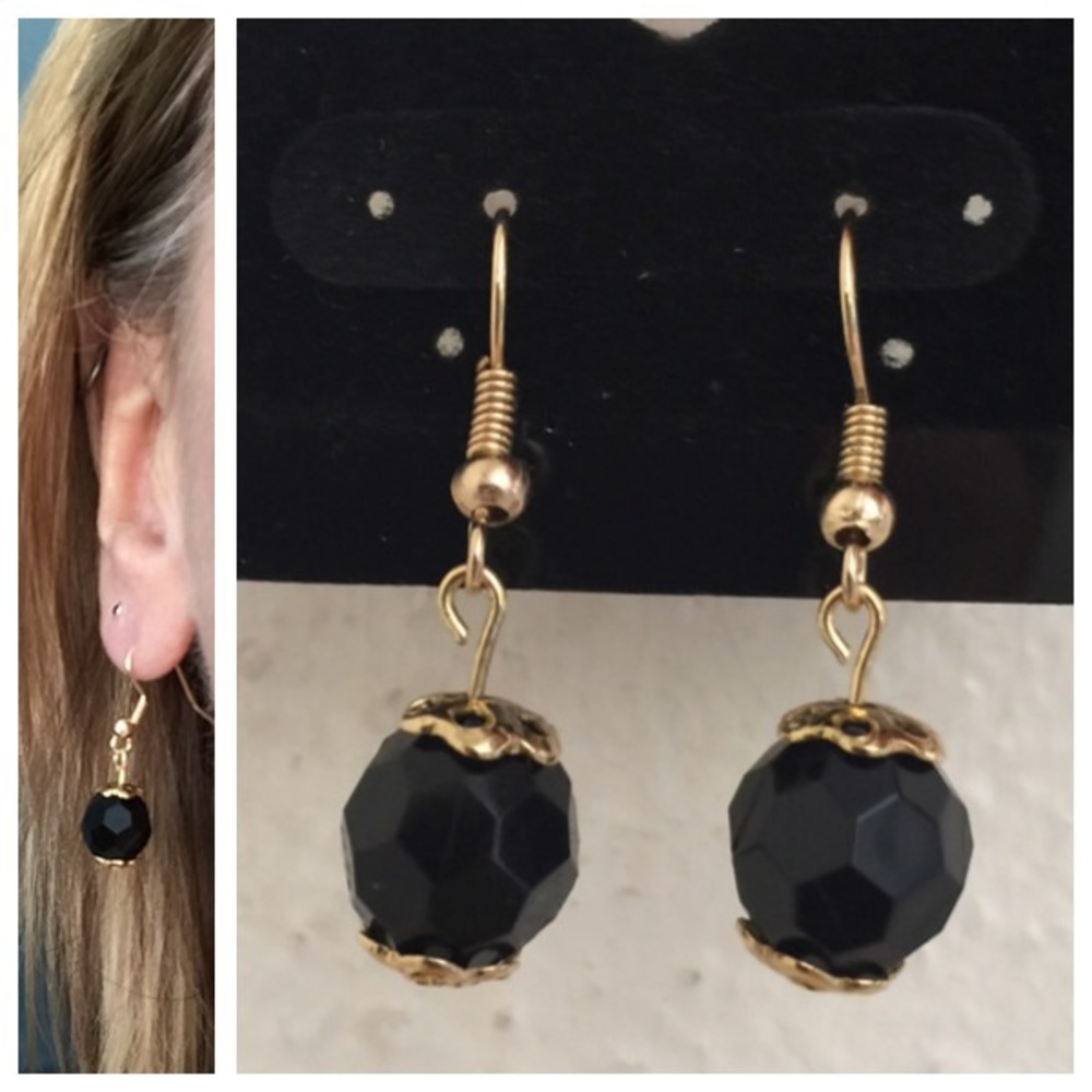 🆕Black Bead Earrings