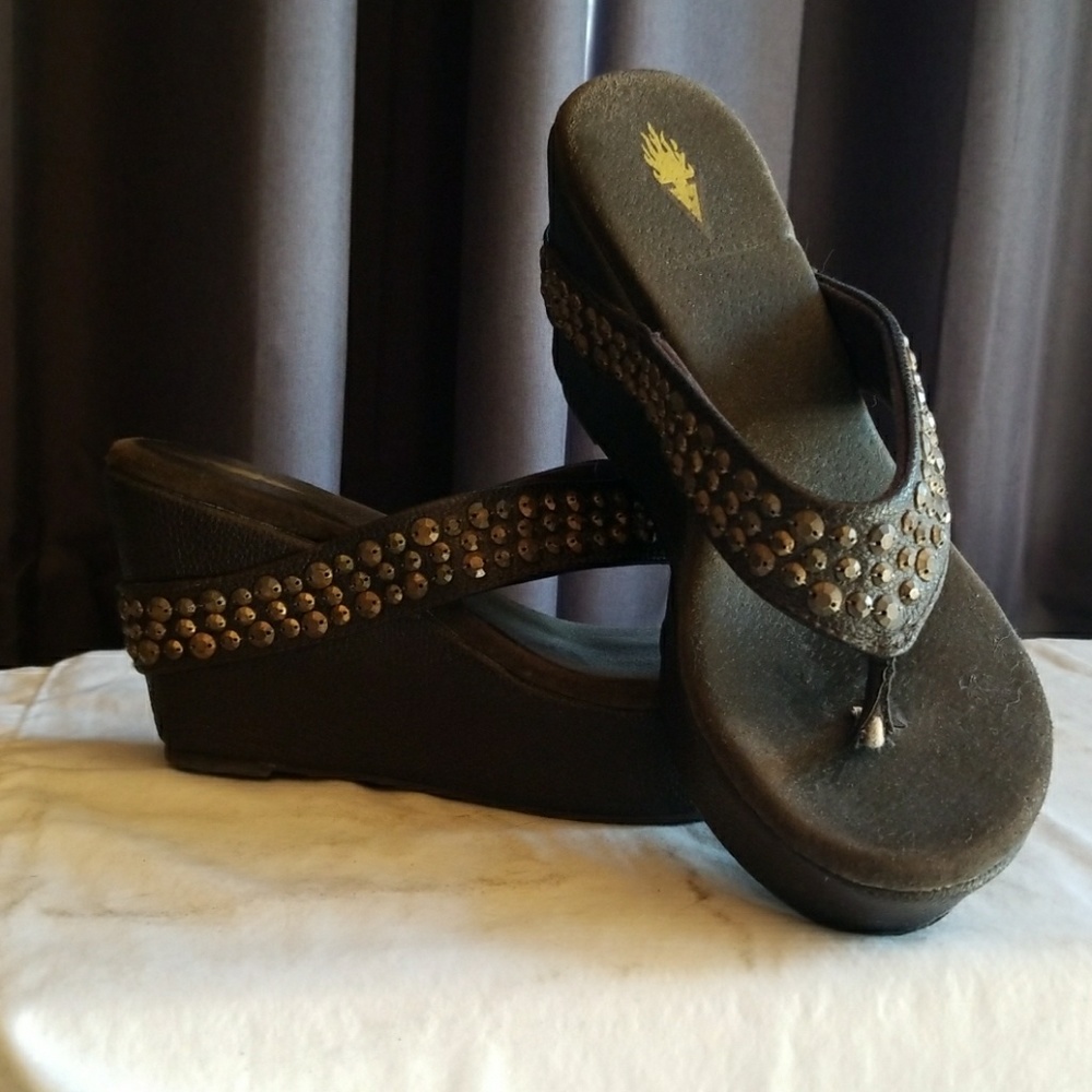 Volatile studded wedge sandals