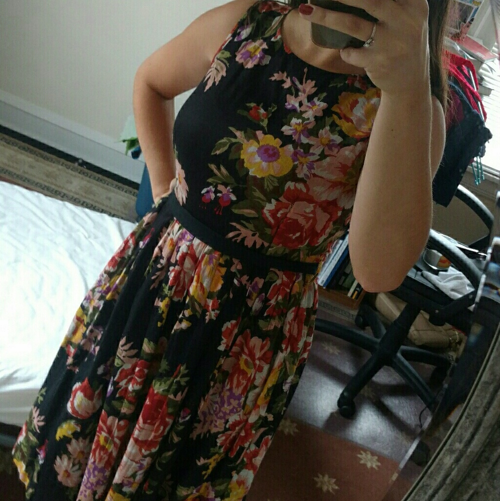 NWT! Modcloth find - Flowy floral frock!