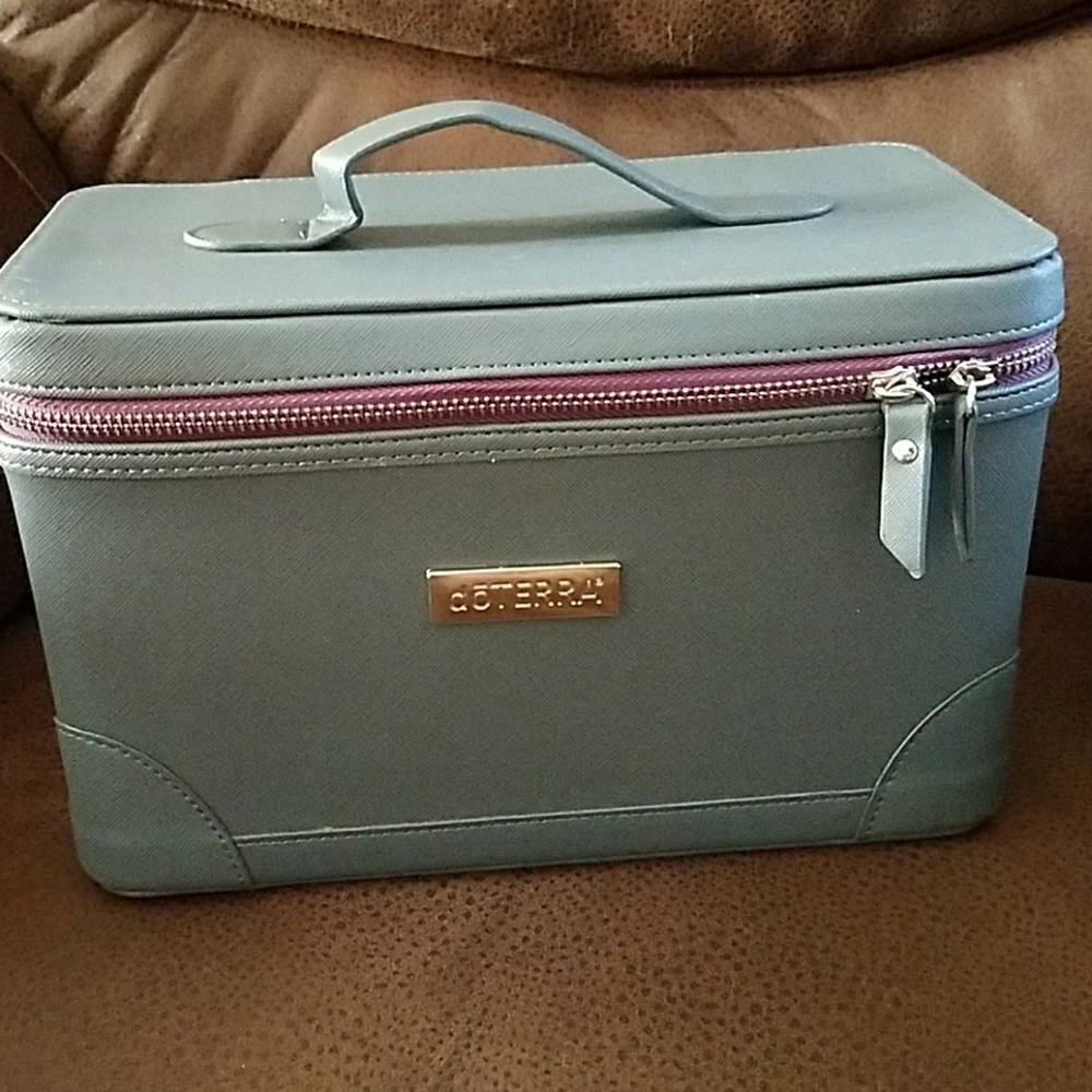 Doterra Train Case