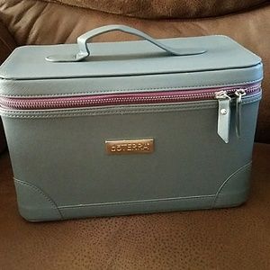 Doterra Train Case
