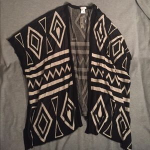 New York & Company Tribal Pattern Cardigan Shall
