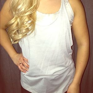 LIKE NEW open back lulu tank 🤗