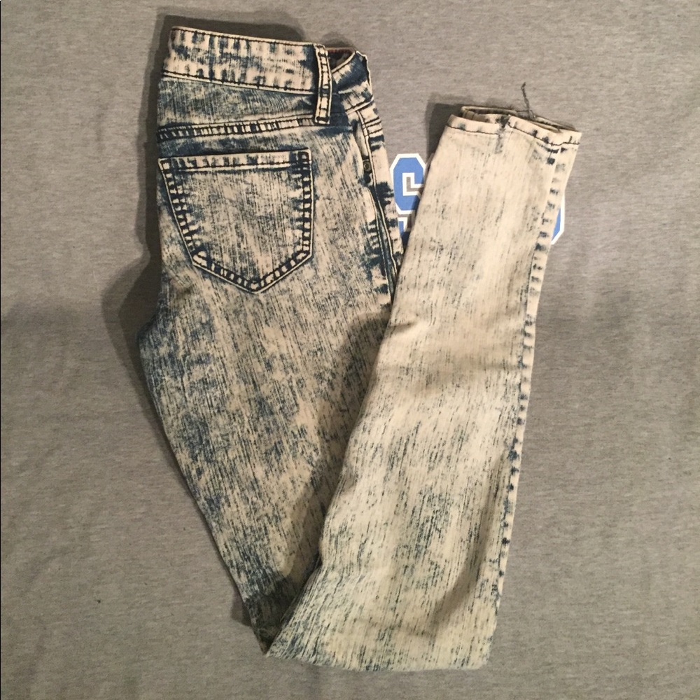 Acid Wash Skinny Jeans