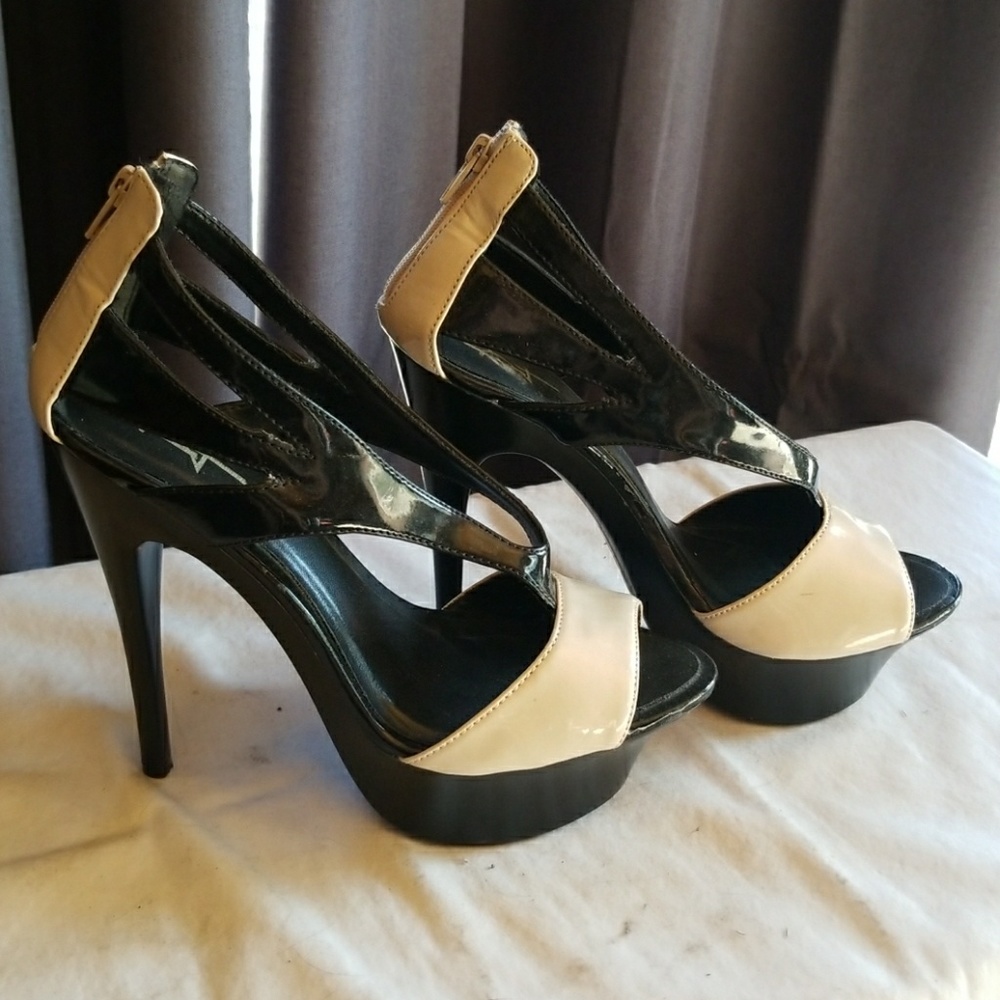 Super hot platform heels