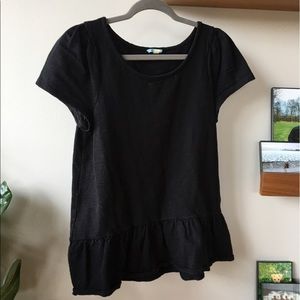 Leifnotes Anthropologie Tee w Ruffle bottom