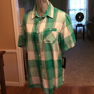 NWT COOL GREEN/WHITE CHECKED SHORT SLEEVE SHIRT 🌻
