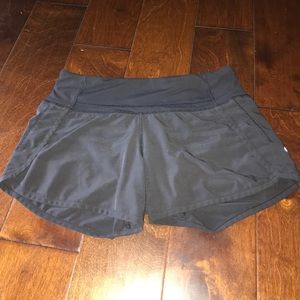 Black 4" inseam lululemon shorts