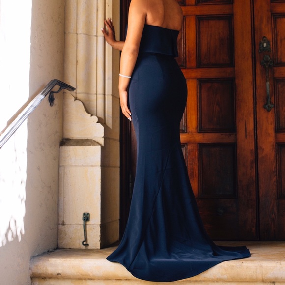 Beautiful Navy blue dress - Picture 2 of 7