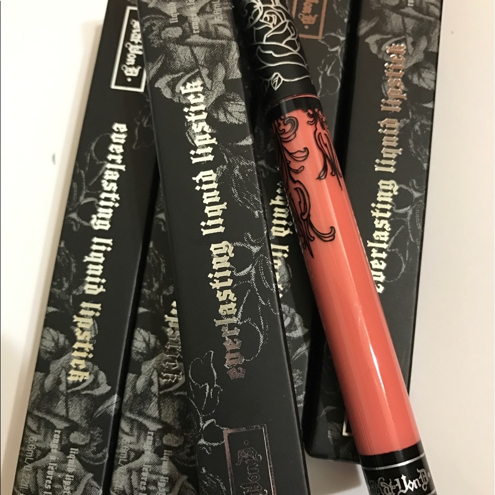 Kat von d liquid Matte lipstick 💄 noble