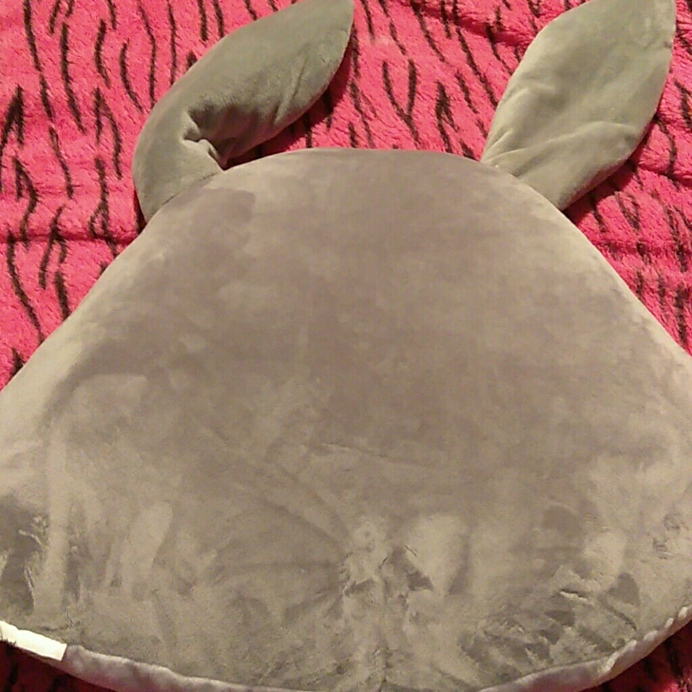 Pillow - Picture 2 of 2