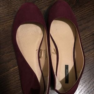 Maroon flats