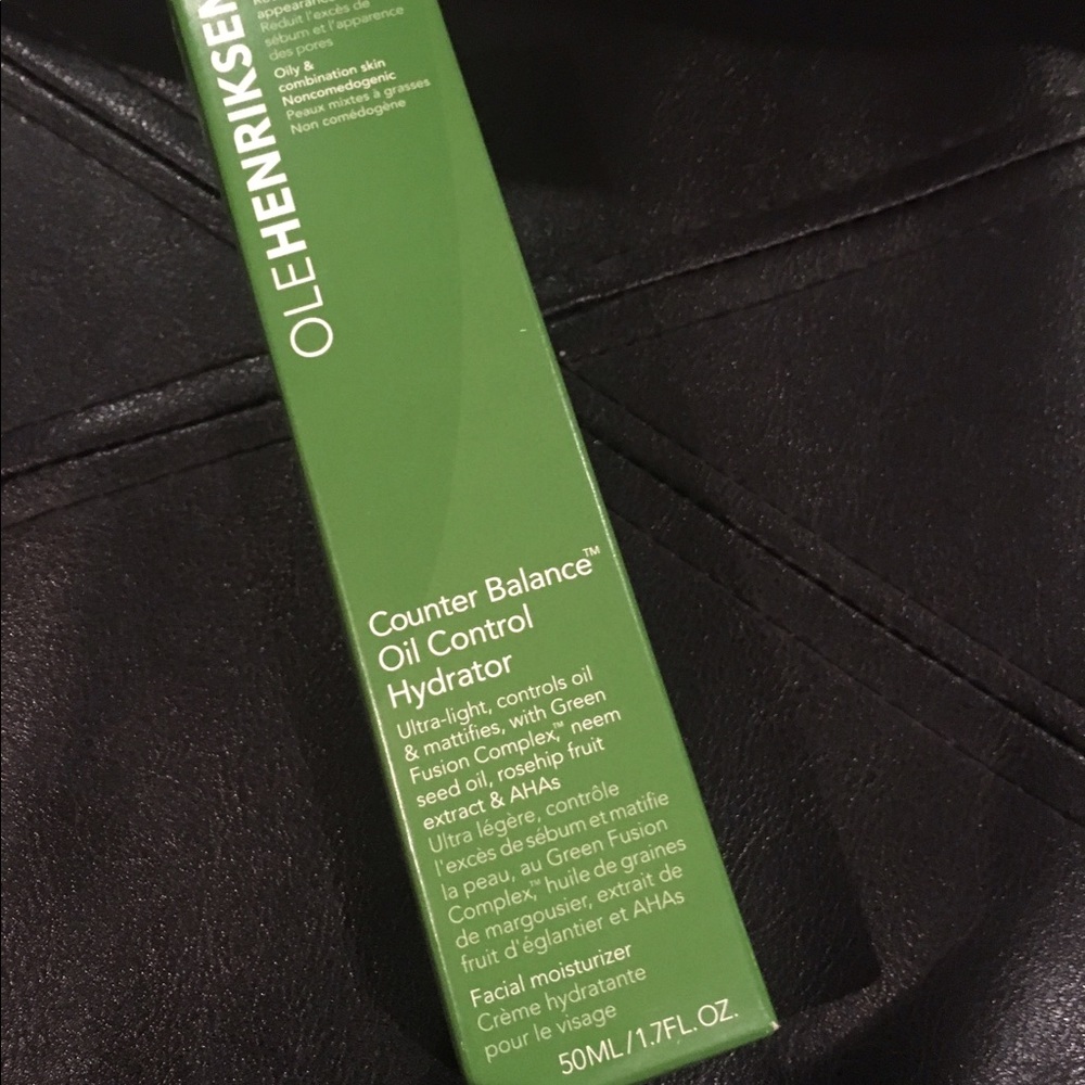 BNWT-Ole Henriksen Oil Control Hydrator