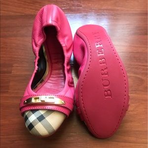 Original  brand-new Burberry flats