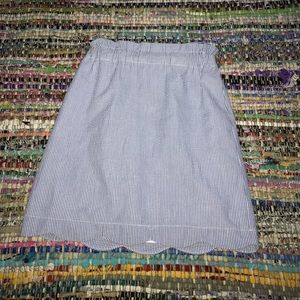 Lauren James scalloped bottom skirt with pockets.