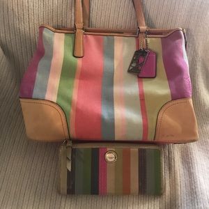 Authentic Coach Purse & Wallet