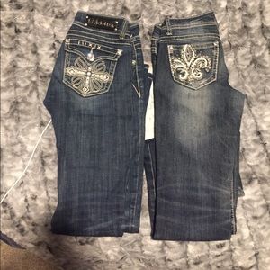 2 pairs of jeans
