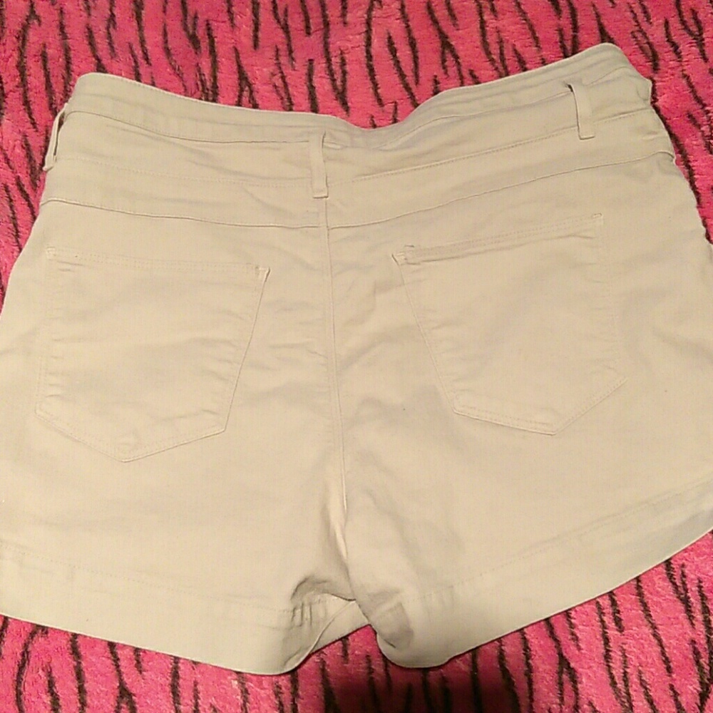 Shorts - Picture 2 of 2