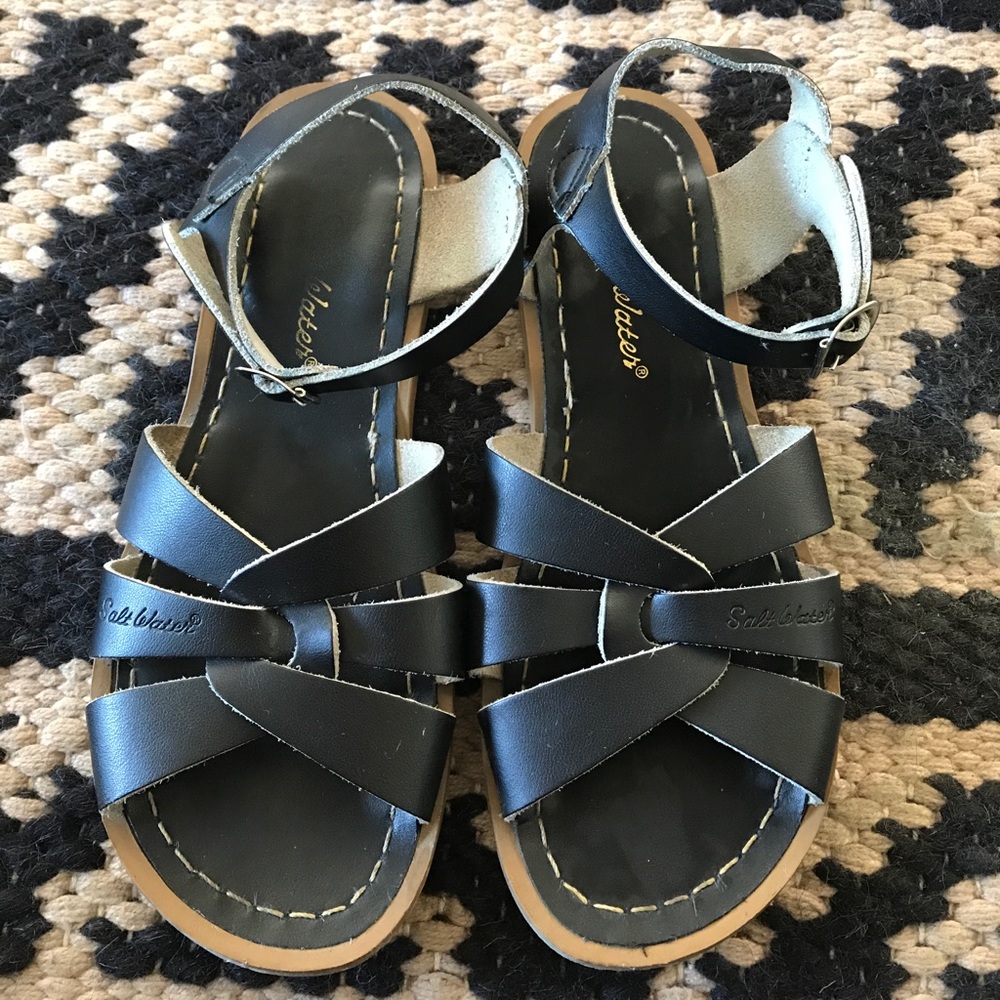 Saltwater sandals