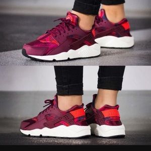 Women's Burgundy Huaraches