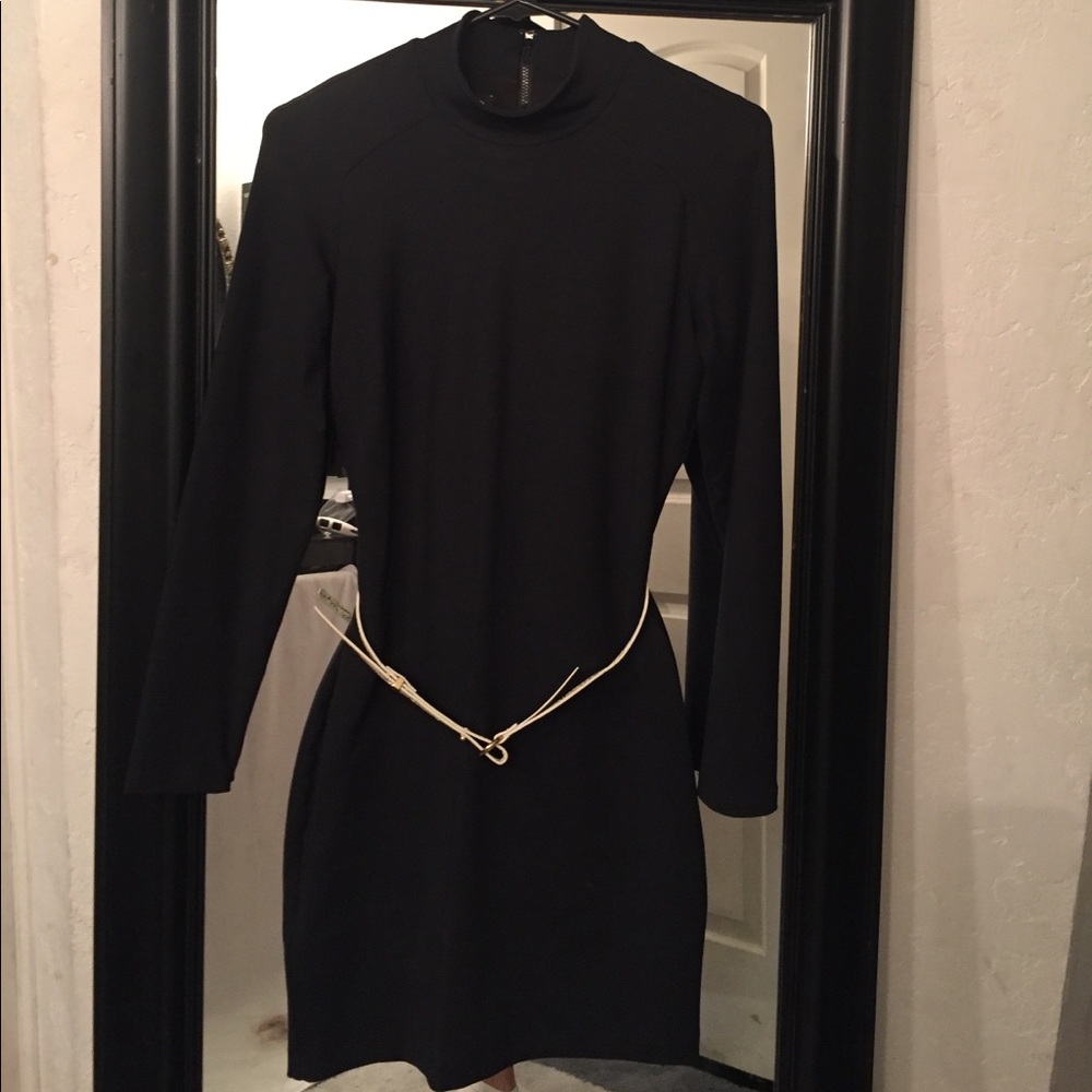 Bebe long sleeve dress