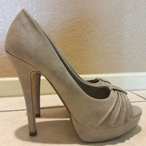 Beige heels