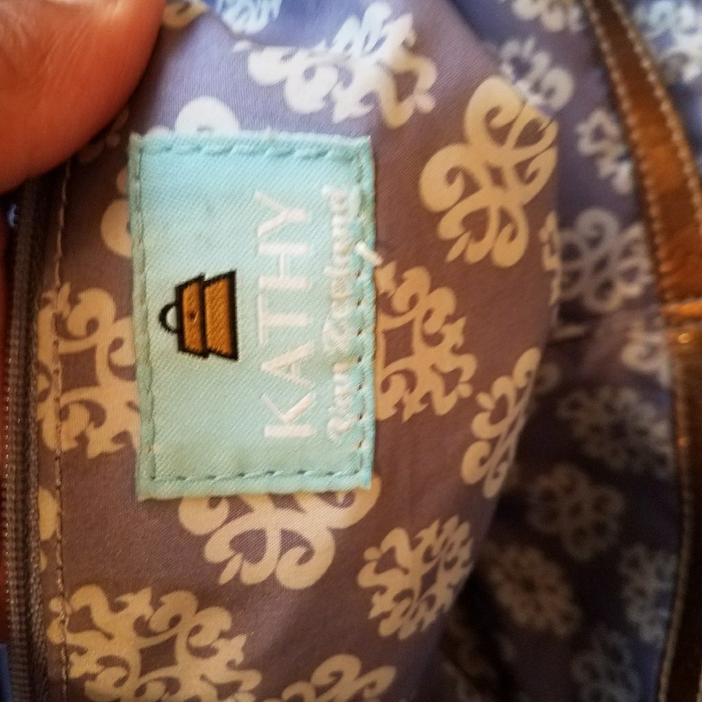 Kathy Van Zeeland Purse - Picture 6 of 8