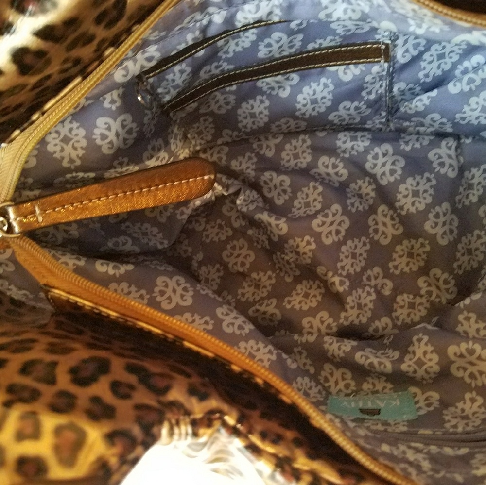 Kathy Van Zeeland Purse - Picture 8 of 8