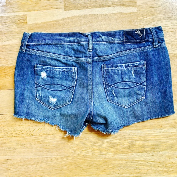 Abercrombie cutoff shorts - Picture 3 of 3