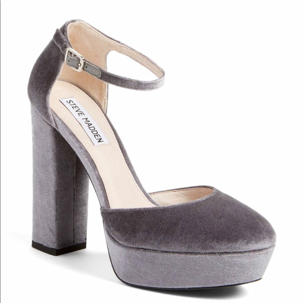 Steve Madden Velvet Darla Platform Pump
