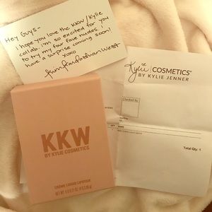 Kylie Cosmetics KKW collection !