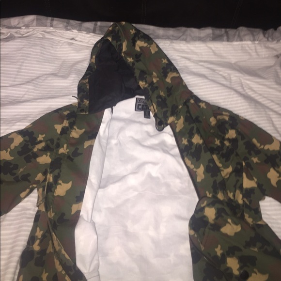 Converse Camo Jacket Men's Medium - Picture 2 of 2