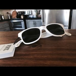 NWT VS PINK bottle opener sunglasses