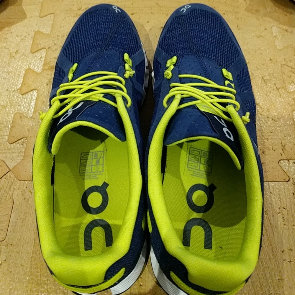 OneCloud sneakers
