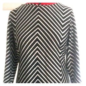 Chevron patterned shift dress by Taylor