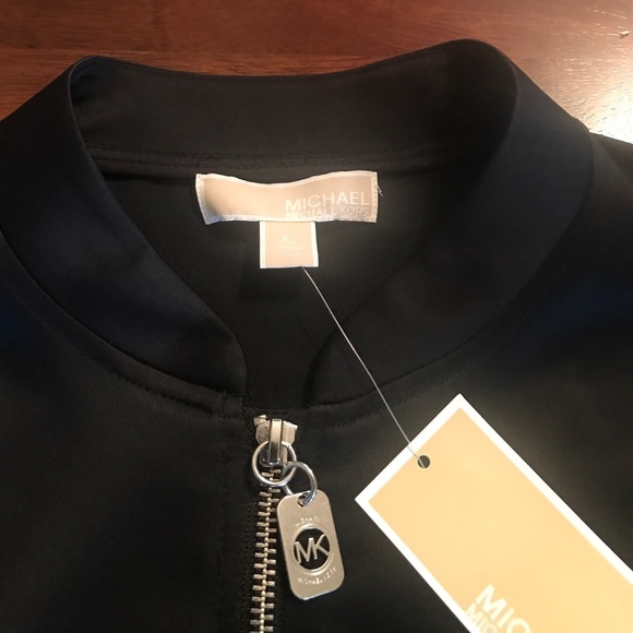 Michael Kors NWT 🔴SOLD🔴 - Picture 2 of 5