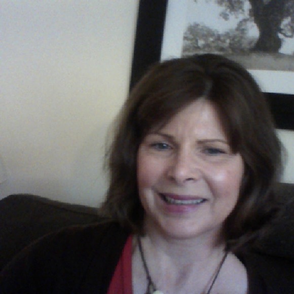 Meet your Posher, Jessica - Picture 1 of 1