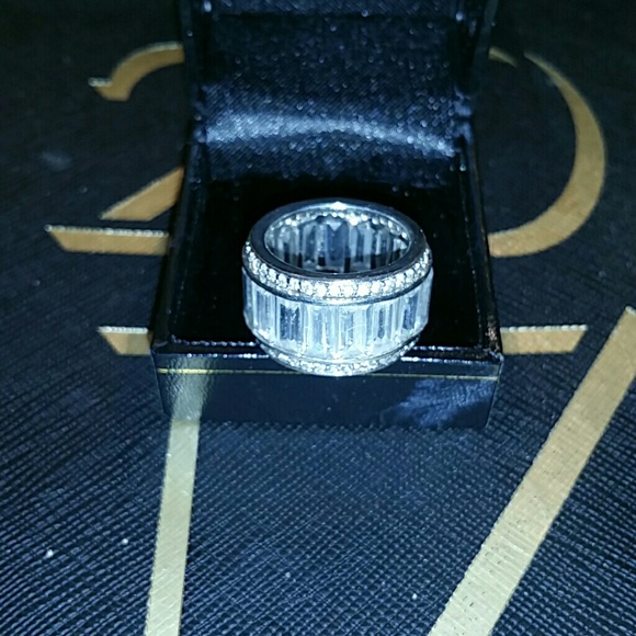 Sparkling Eternity Band - Picture 1 of 5