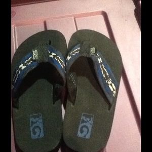 Boys size 11 Teva