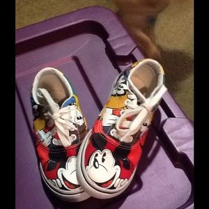 Girls size 9 Disney Vans