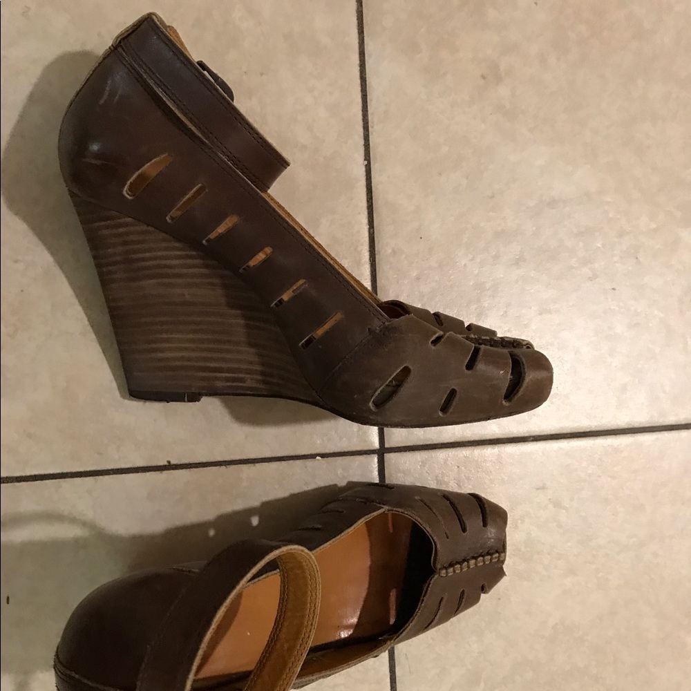 High Platform shoe