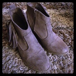 Faded Glory boots - size 6 - suede